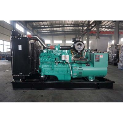 120kw東風康明斯柴油發電機組-東風康明斯6缸柴油機6BTAA5.9-G12柴油發電機組,缸徑/行程：102/120mm,柴油發電機組水冷發動機功率140KW,柴油發電機組配套馬拉松斯坦福發電機。廠價直銷歡迎選購：13773399855。
