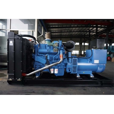 300KW玉柴柴油發電機組-玉柴6缸柴油機YCDV11D-420,柴油發電機組缸徑/行程：126/155mm,柴油發電機組水冷發動機功率309KW,柴油發電機組配套馬拉松斯坦福發電機。廠價直銷歡迎選購：13773399855。